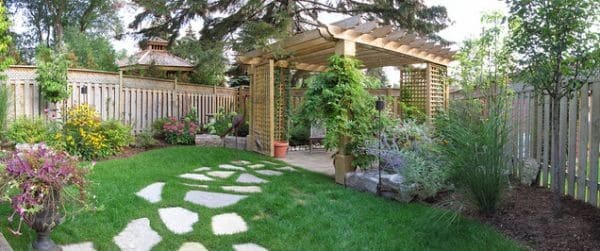 Landscaping Designs with Pathways